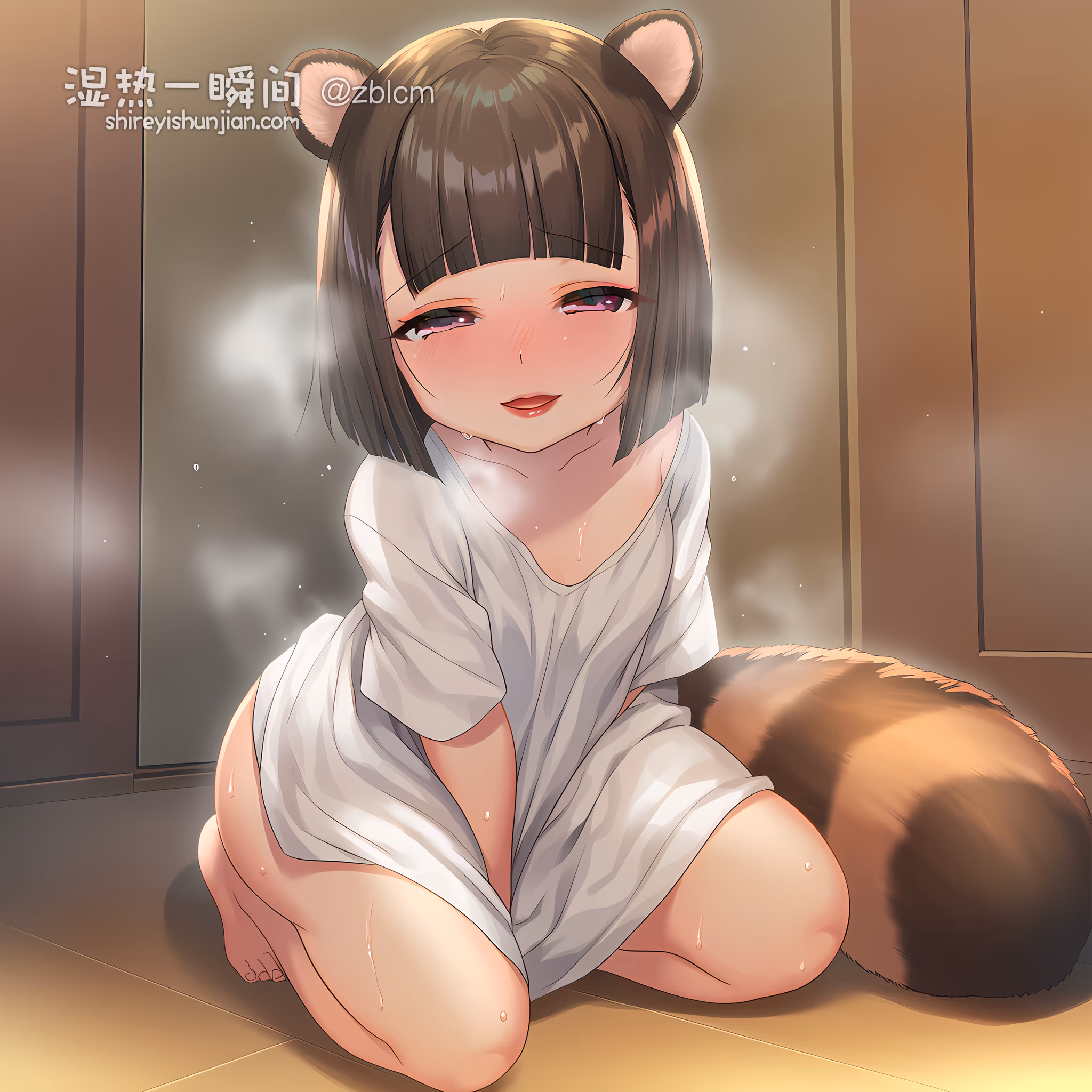 在鱼缸里释放的浣熊娘